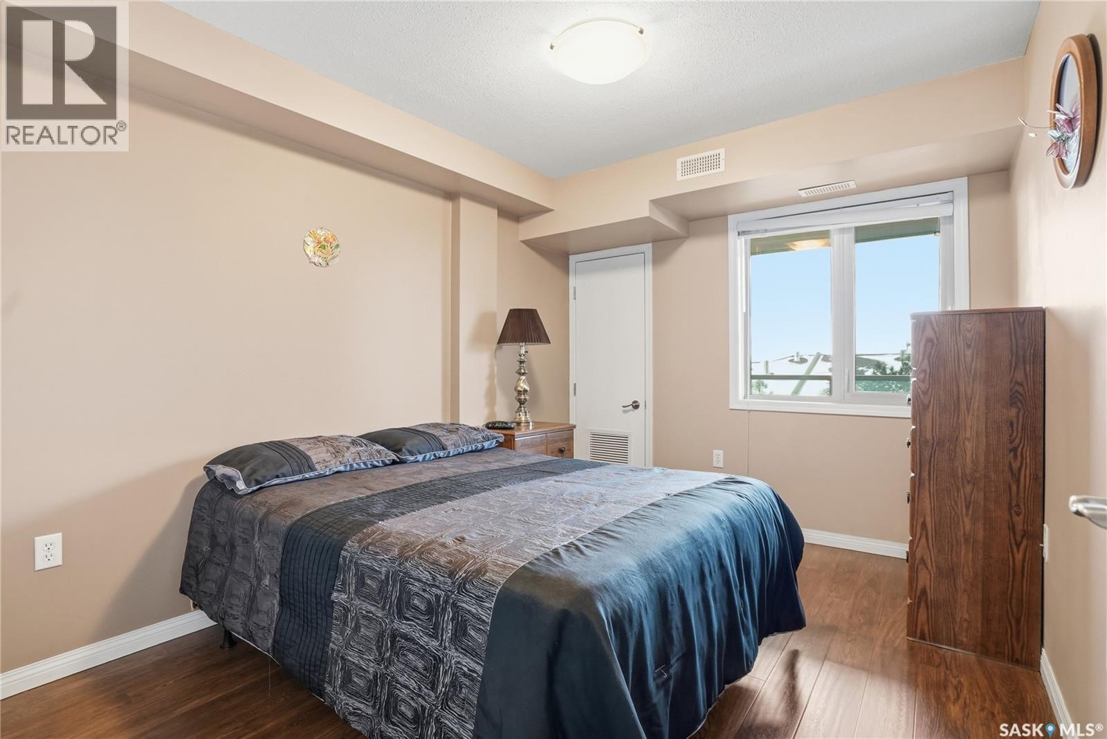 #504 2221 Adelaide STREET - 26