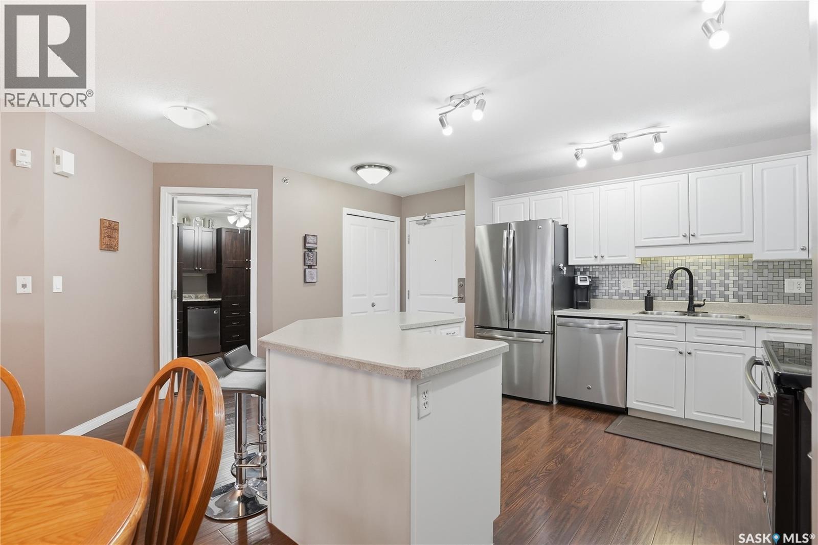 #504 2221 Adelaide STREET - 7