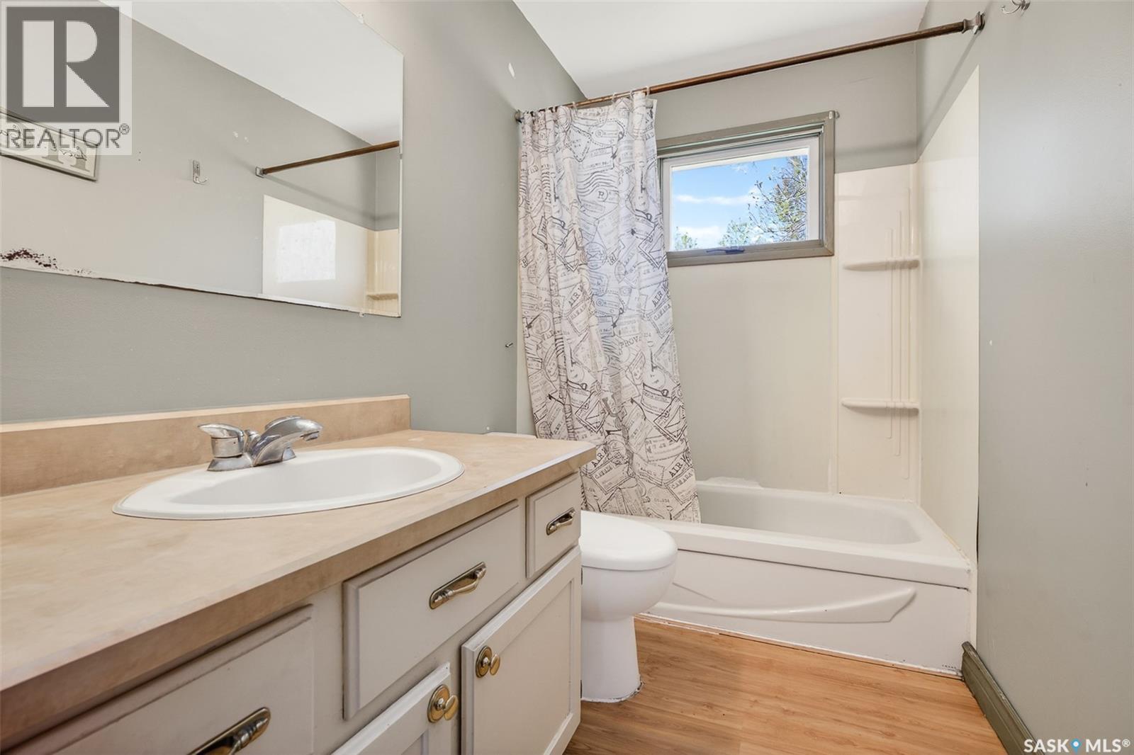 22 Edelweiss CRESCENT - 31