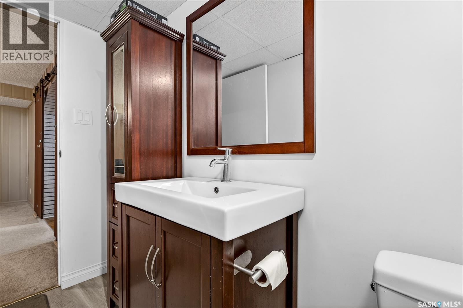 22 Edelweiss CRESCENT - 48