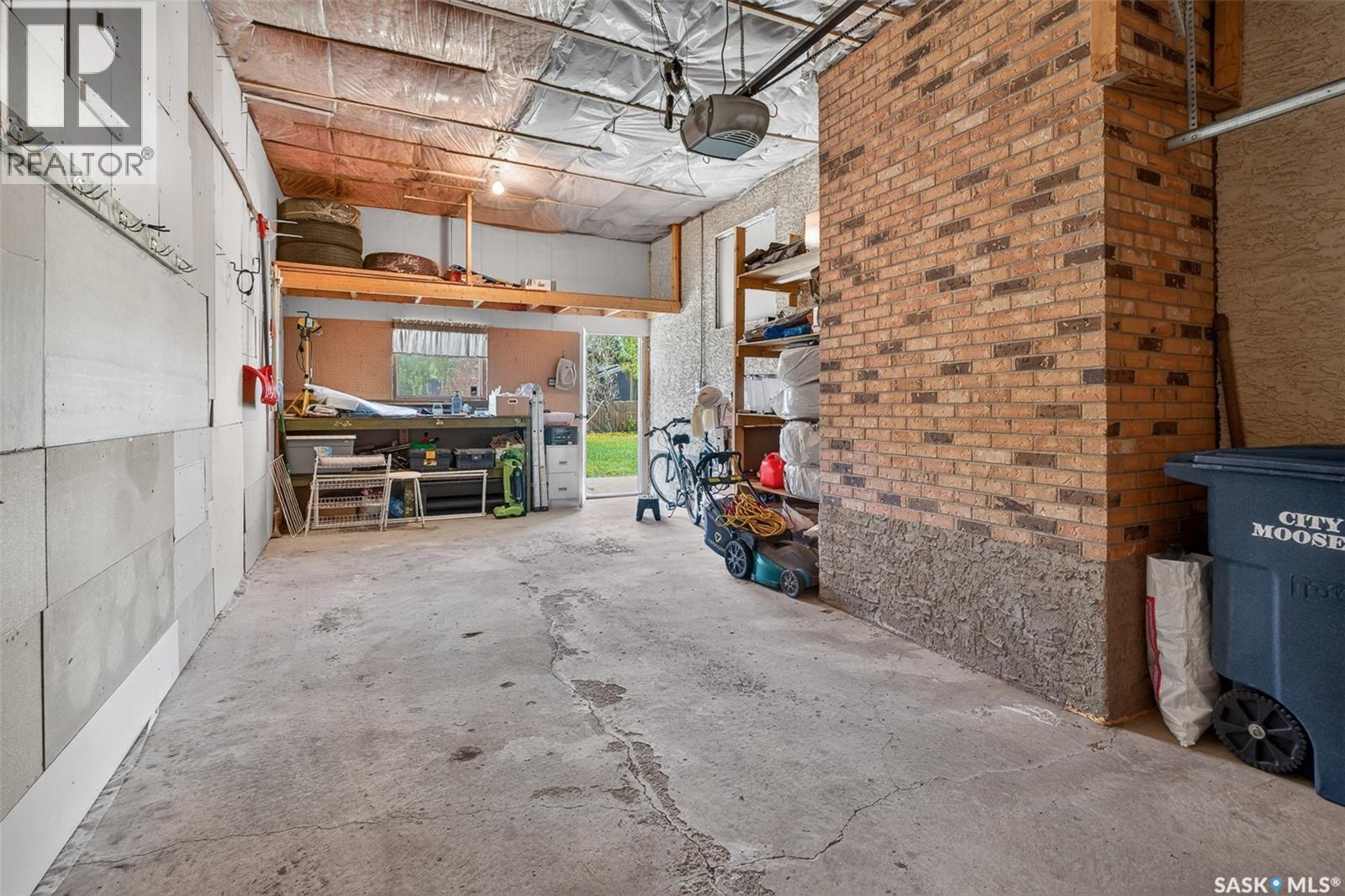 22 Edelweiss CRESCENT - 55