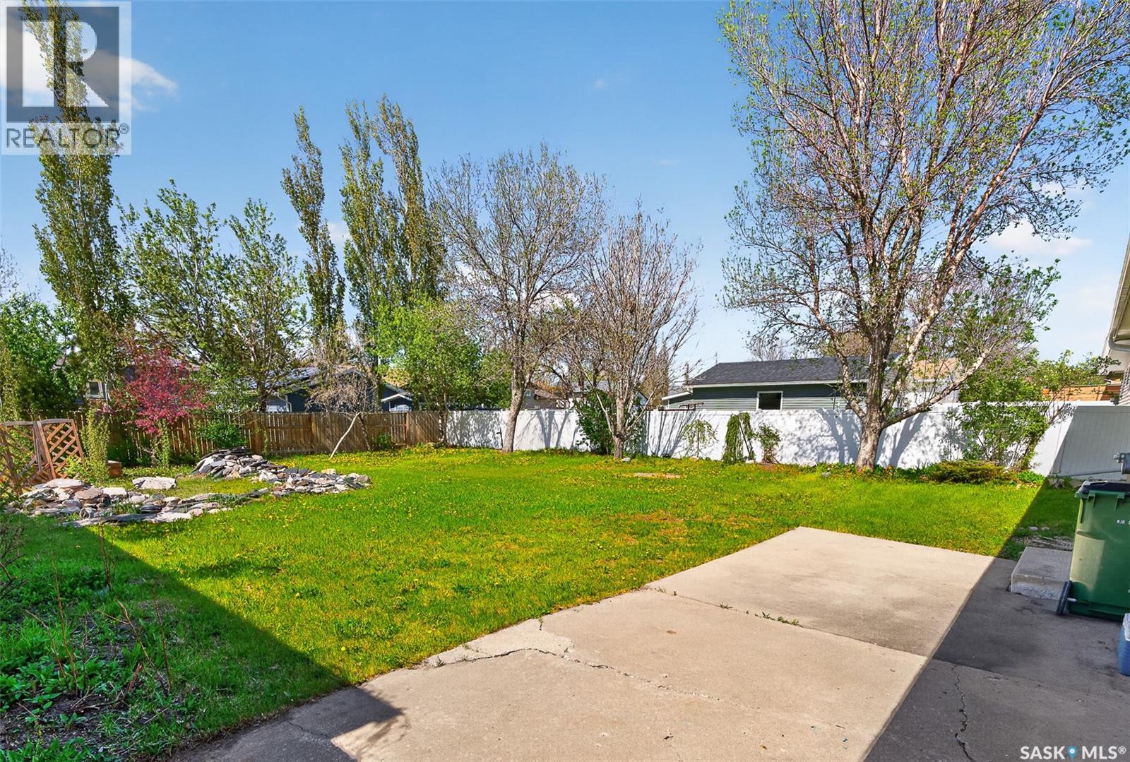 22 Edelweiss CRESCENT - 56