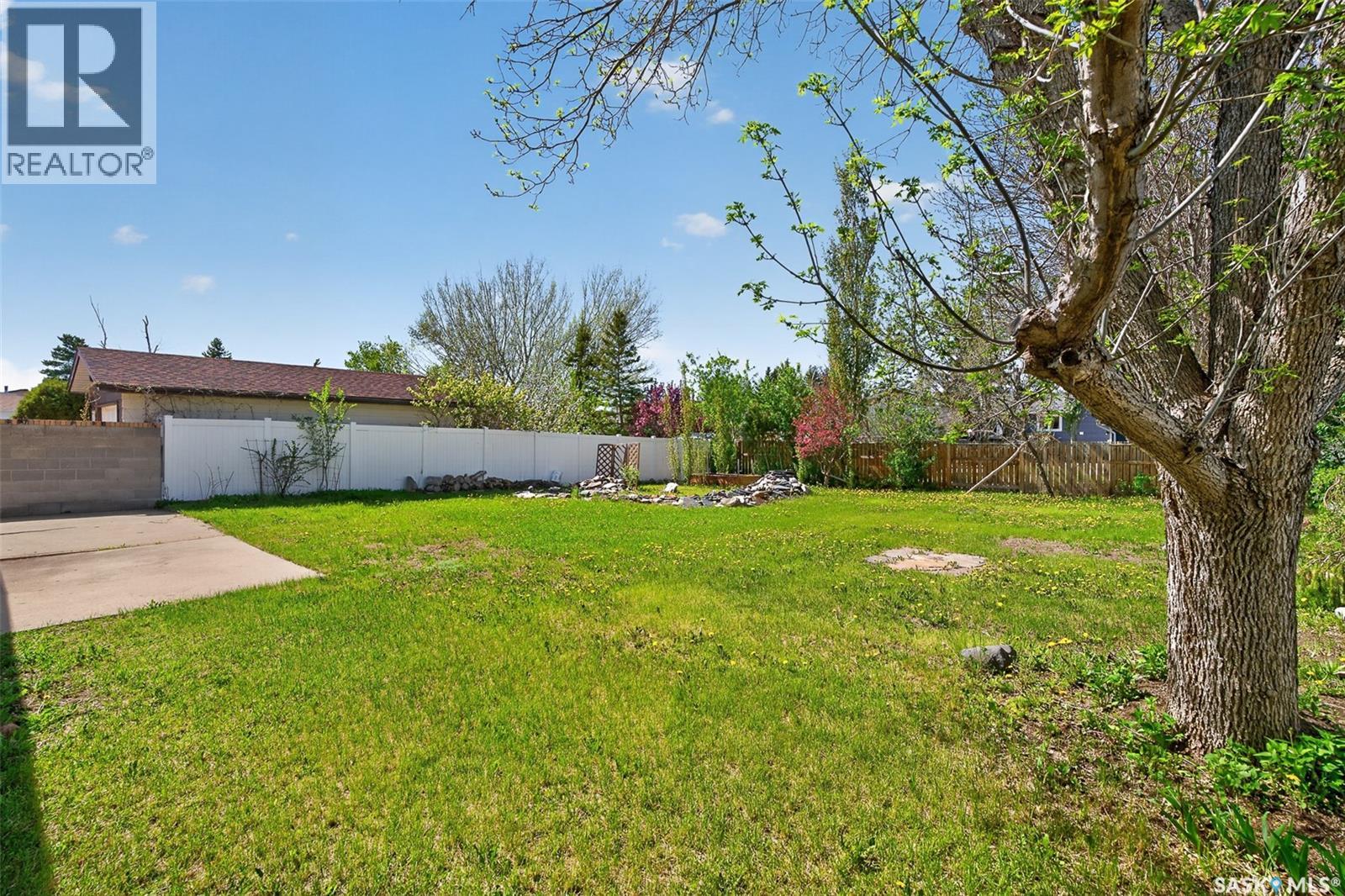 22 Edelweiss CRESCENT - 60