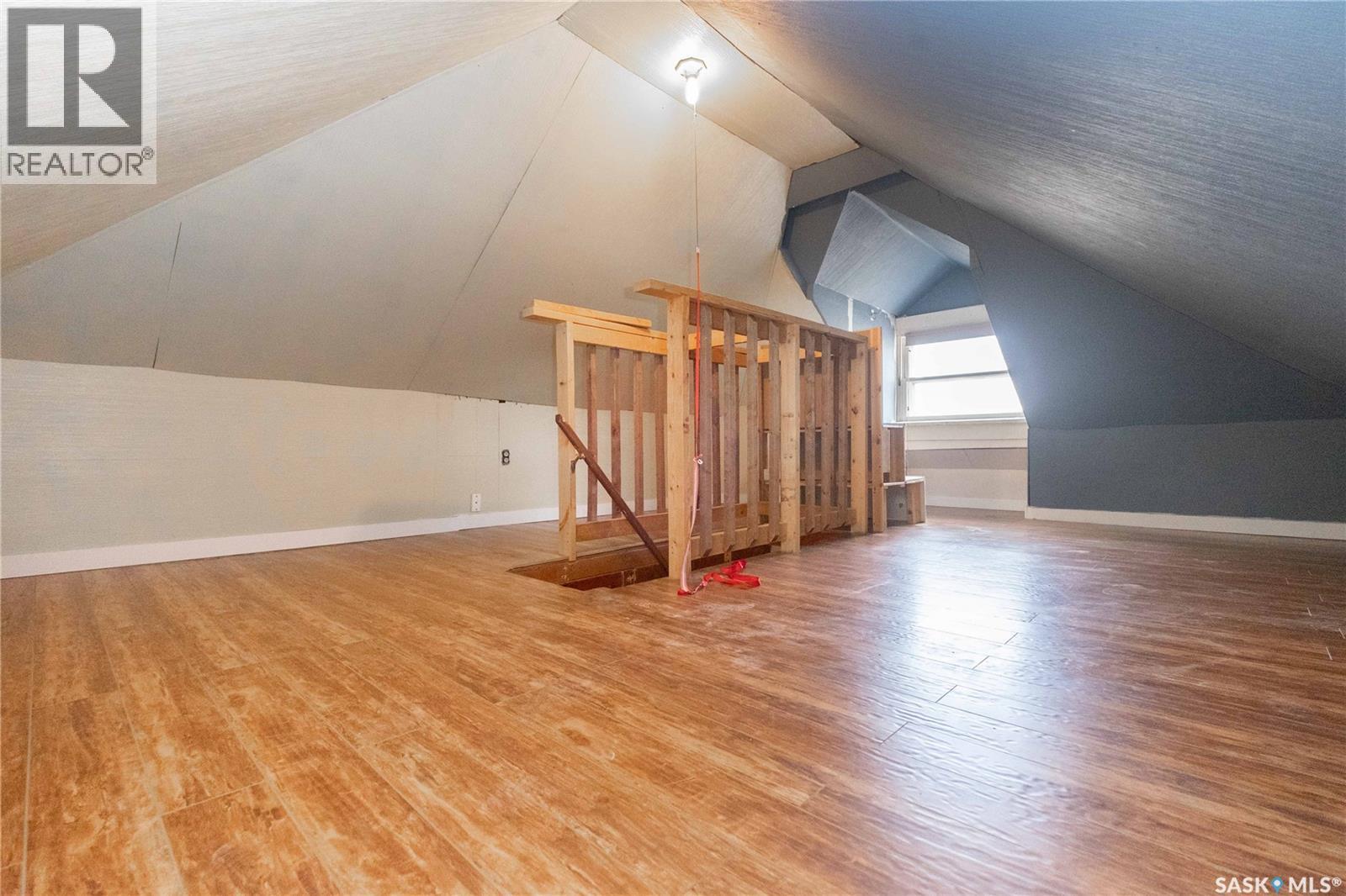1077 Broder STREET - 25