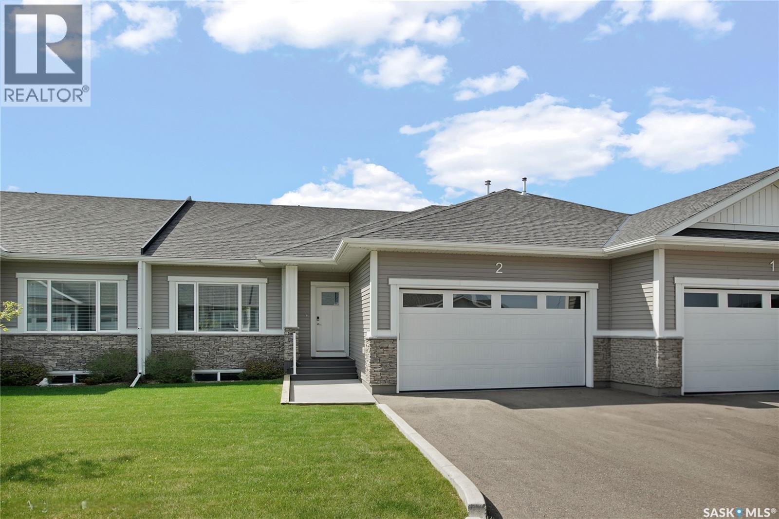 #2 437 Palmer CRESCENT - 1