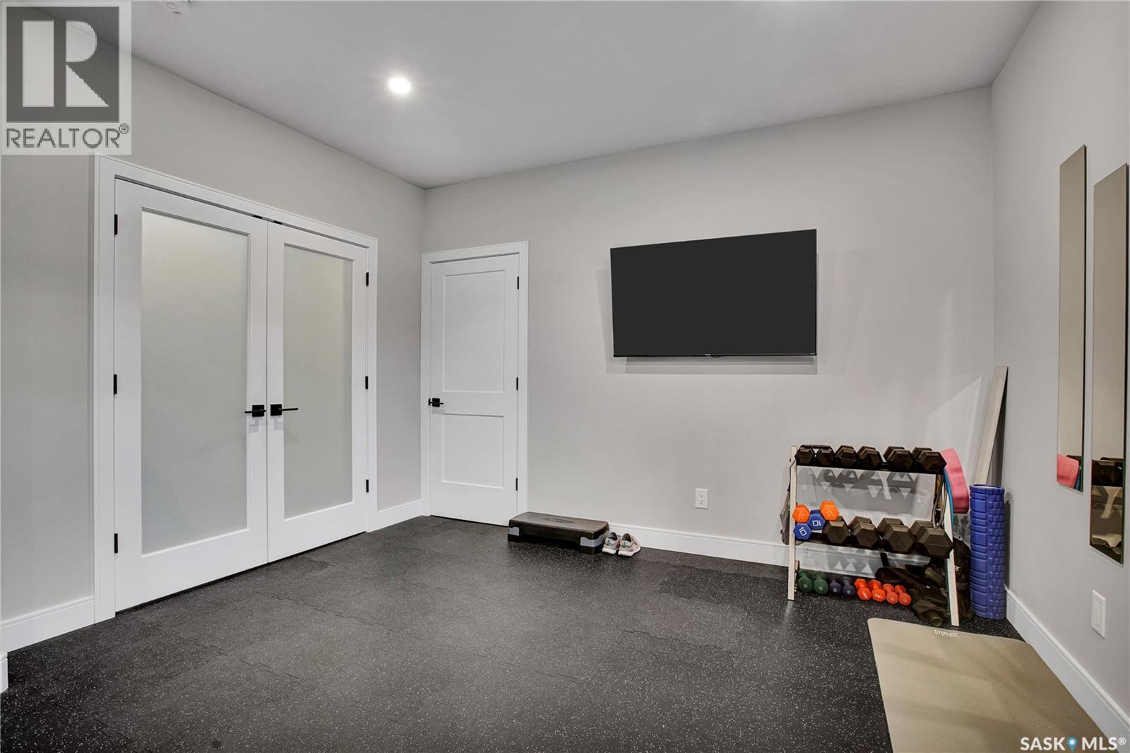 #2 437 Palmer CRESCENT - 21