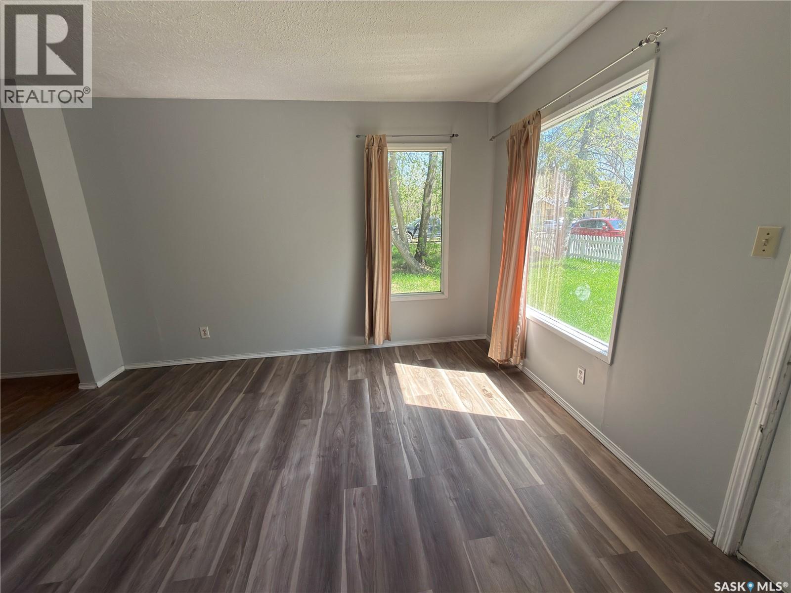 844 13th STREET W - Image 2