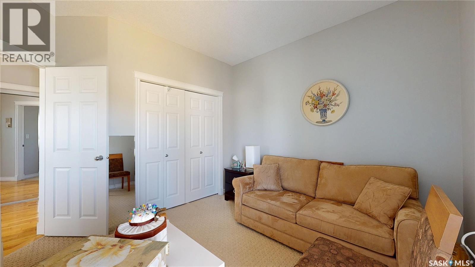 14 Woods CRESCENT - 23