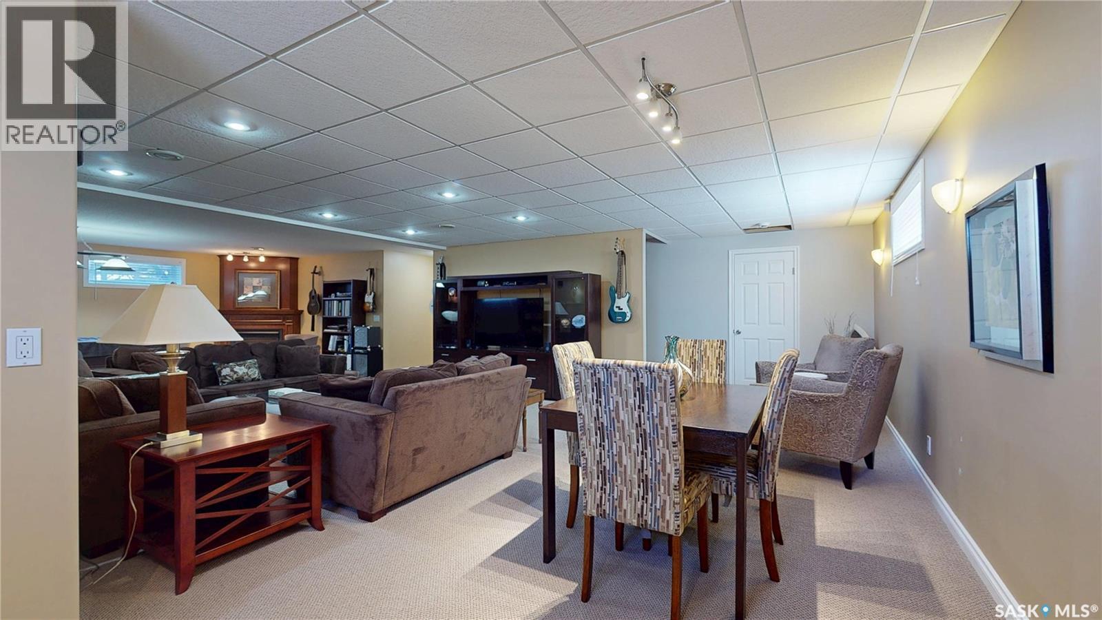 14 Woods CRESCENT - 27