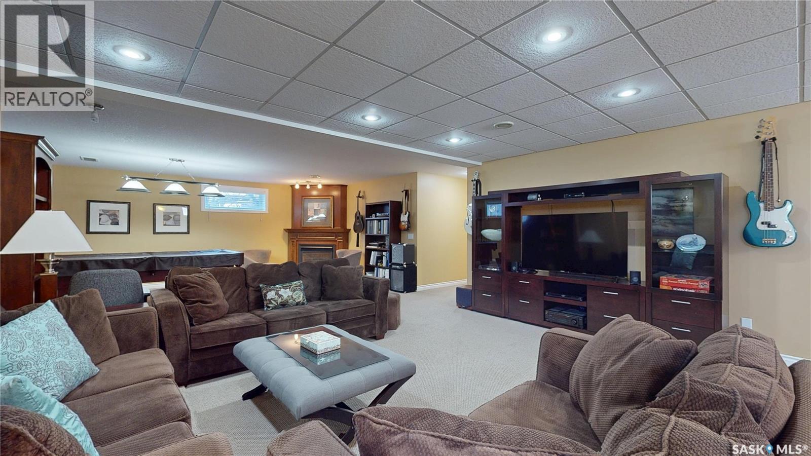 14 Woods CRESCENT - 28