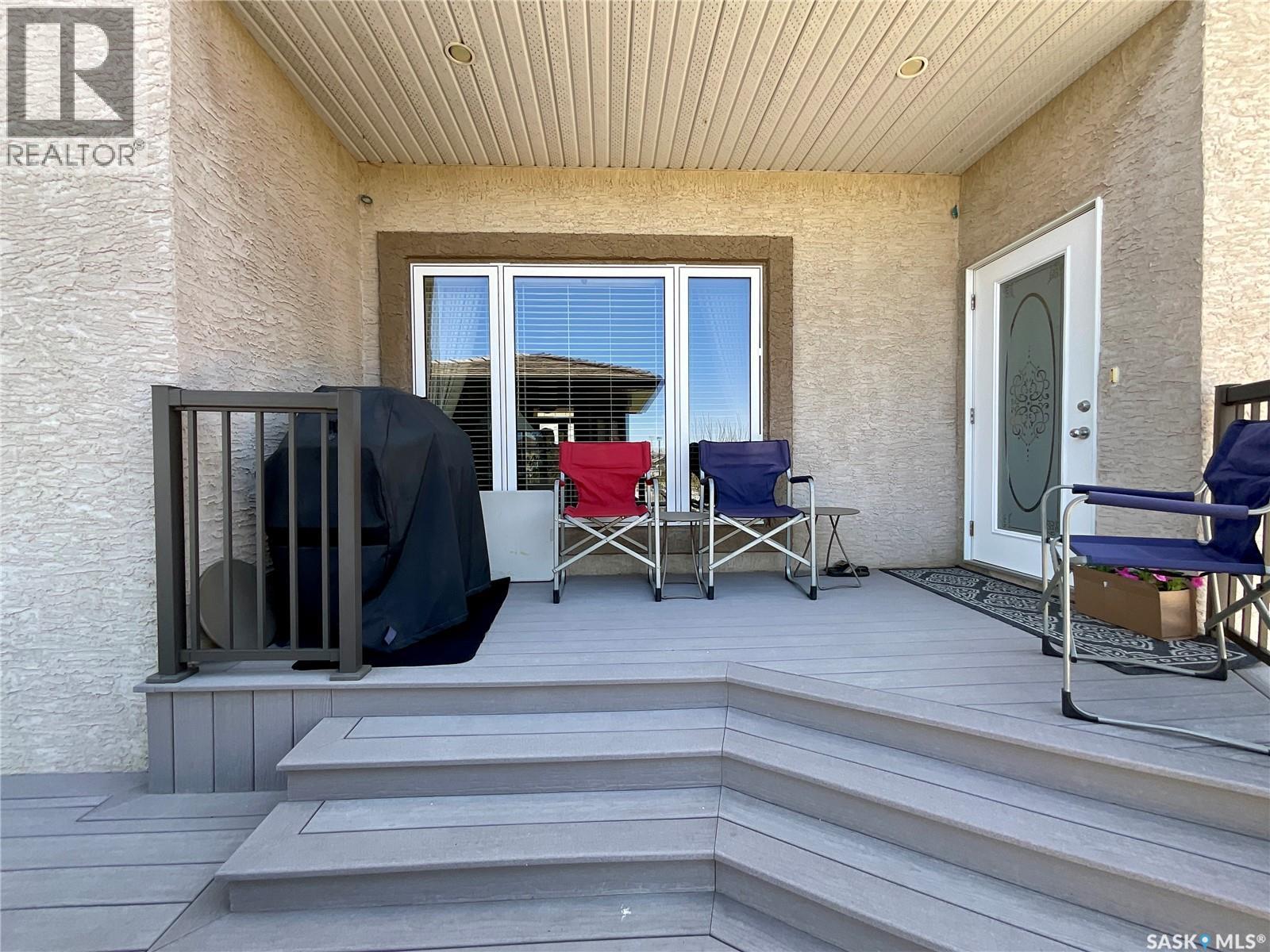 14 Woods CRESCENT - 53