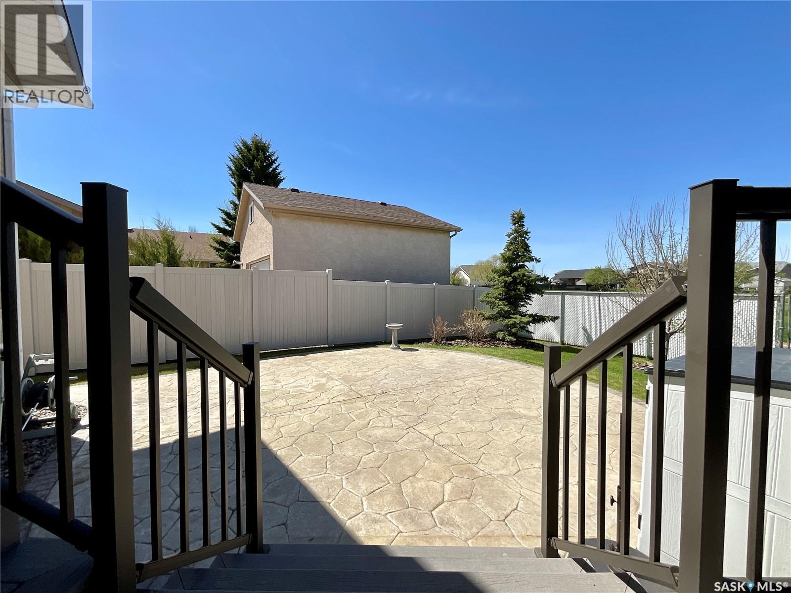 14 Woods CRESCENT - 55