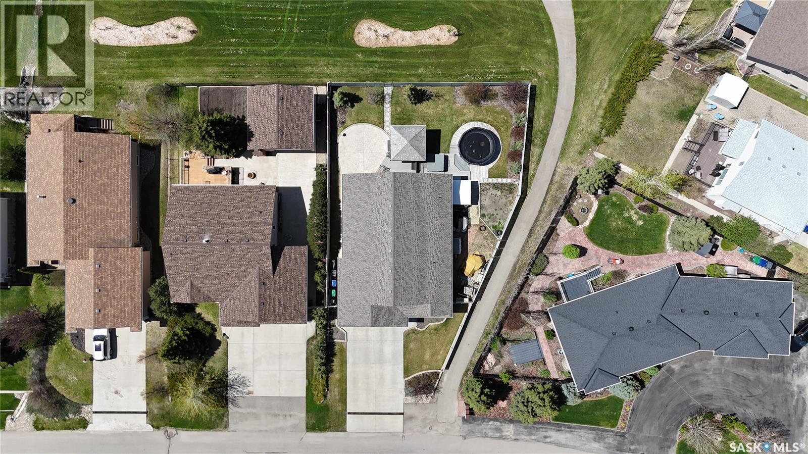 14 Woods CRESCENT - 58
