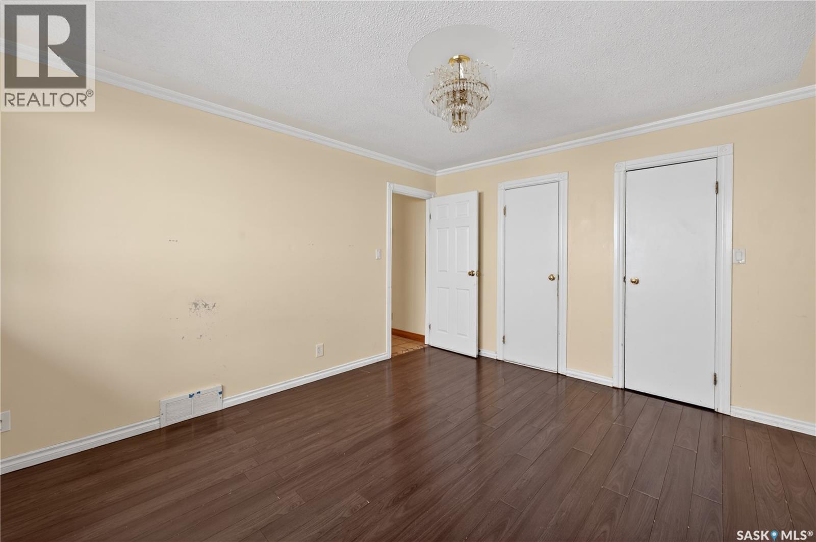 83 Groome AVENUE - 11