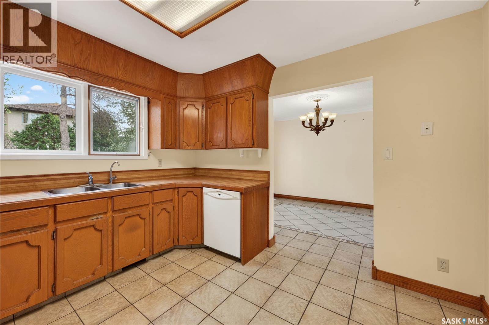83 Groome AVENUE - 7