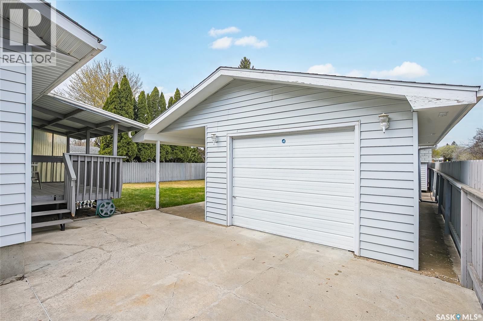 1117 Y AVENUE N - 39