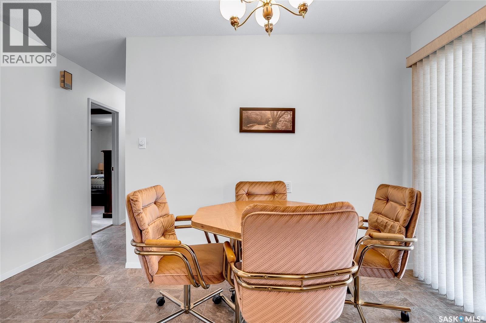 1117 Y AVENUE N - 7