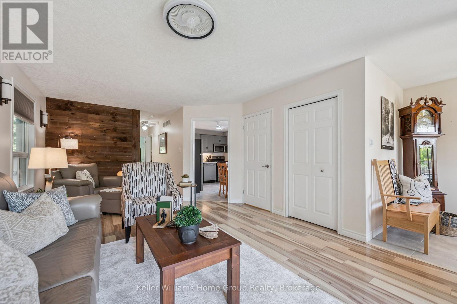 130 BELLAMY CRESCENT - 13