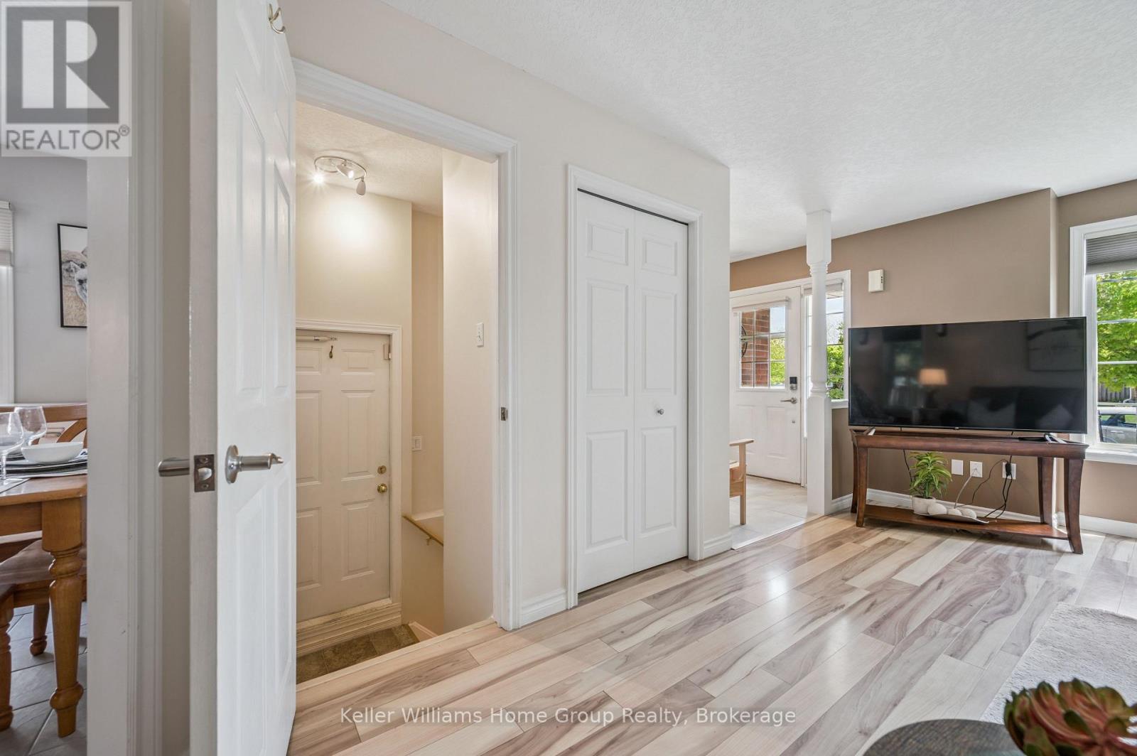 130 BELLAMY CRESCENT - 24