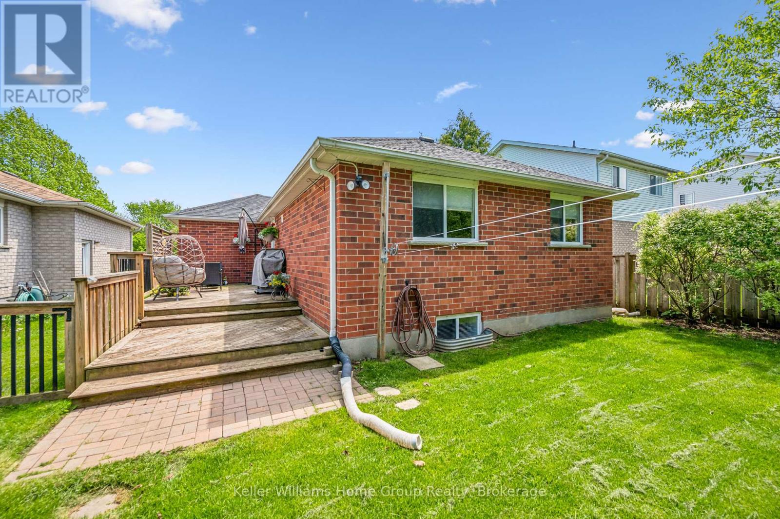 130 BELLAMY CRESCENT - 38