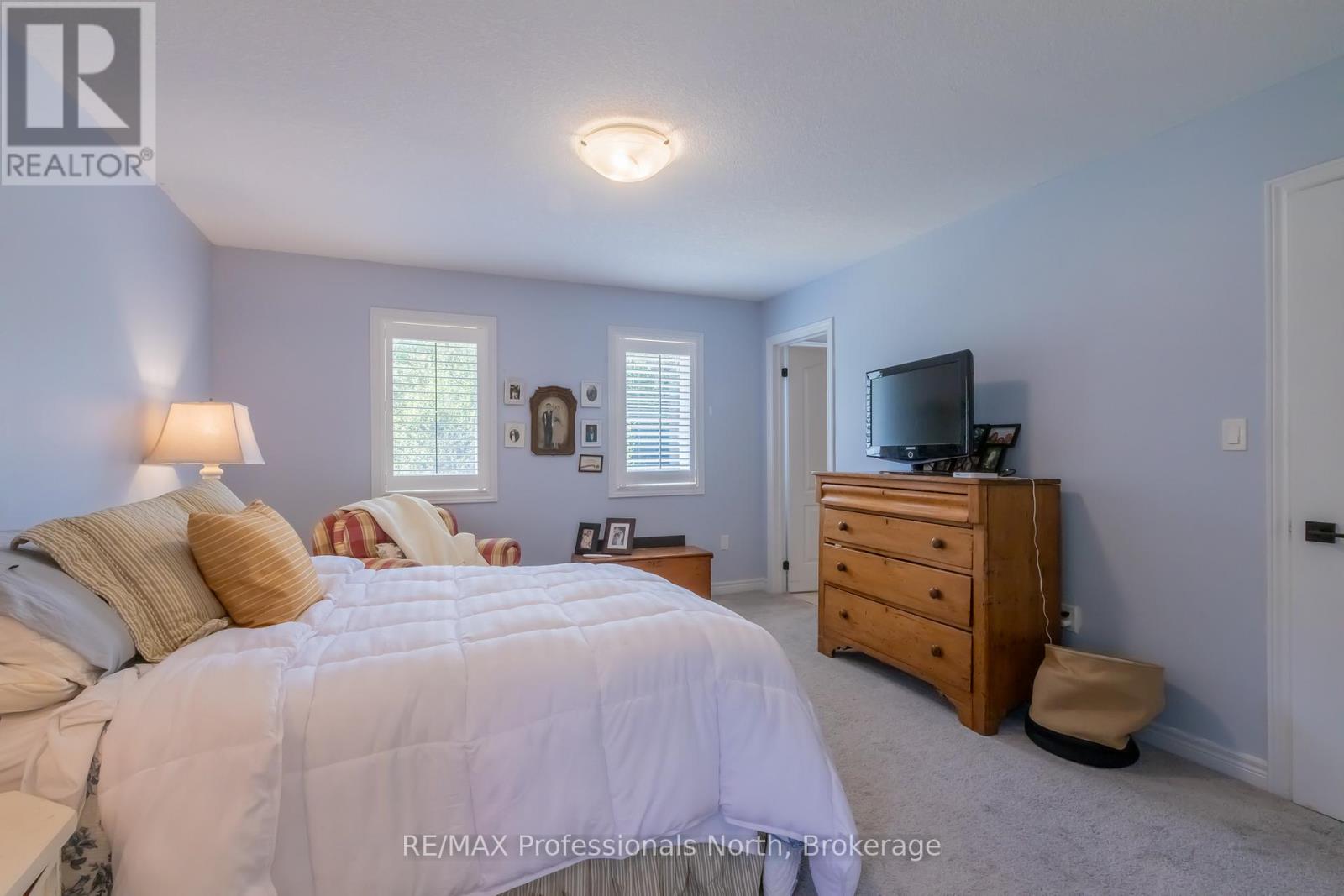 36 SPALDING CRESCENT - 35