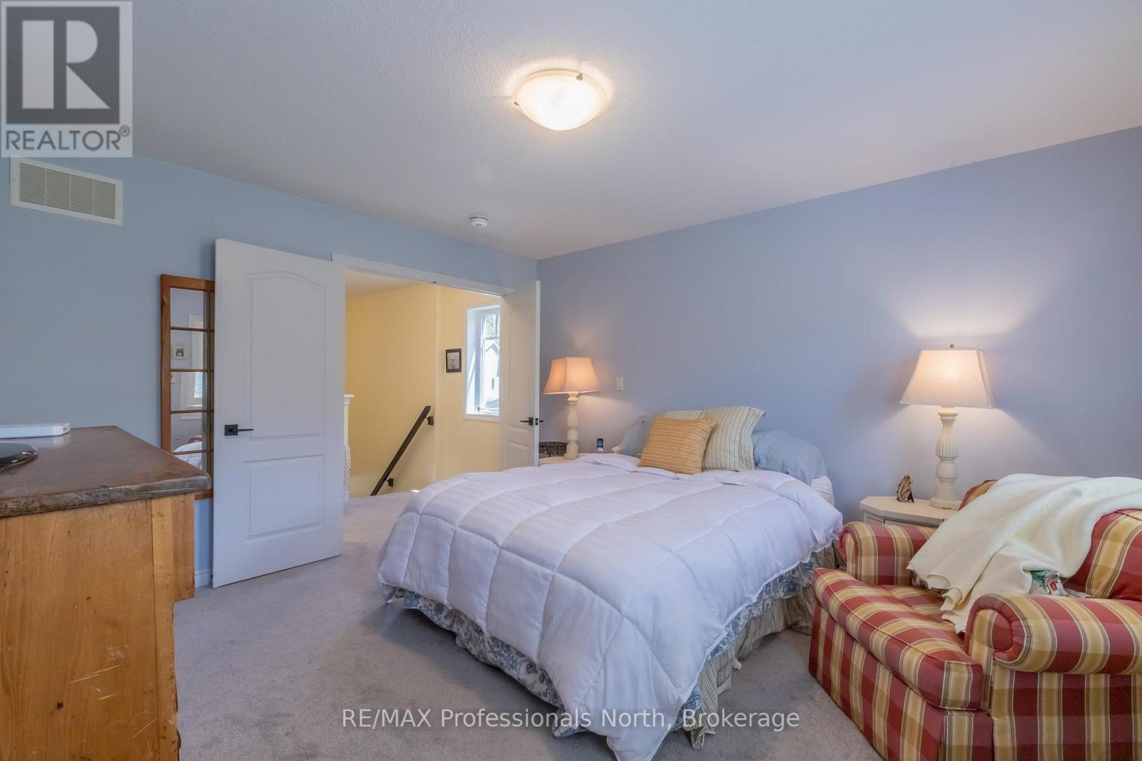 36 SPALDING CRESCENT - 37
