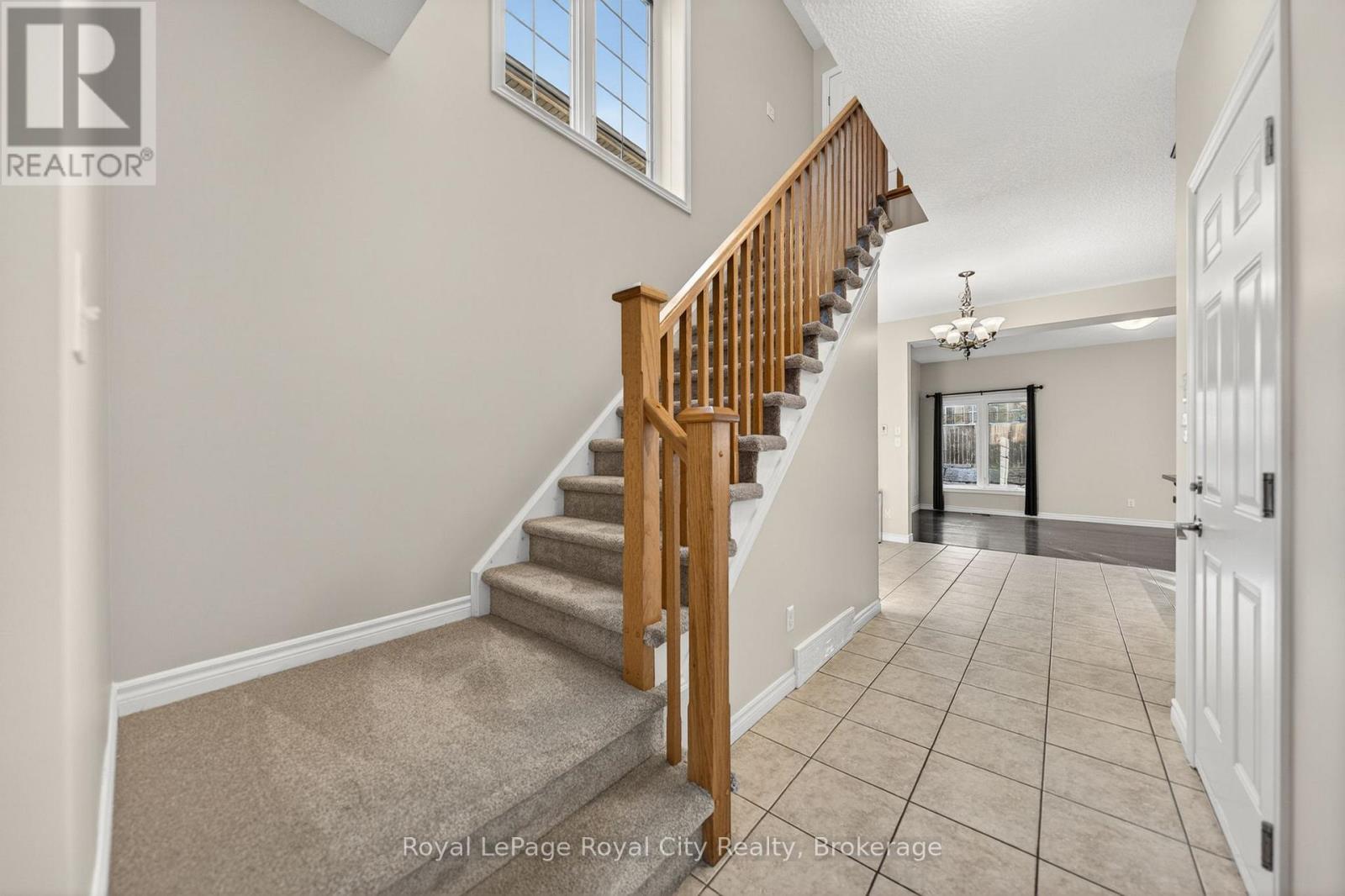 12 CLOUGH CRESCENT - 21