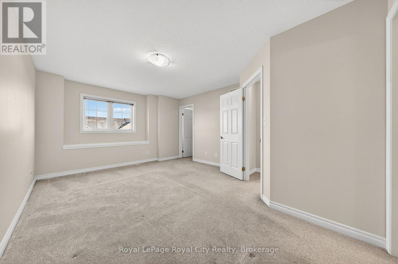 12 CLOUGH CRESCENT - 23