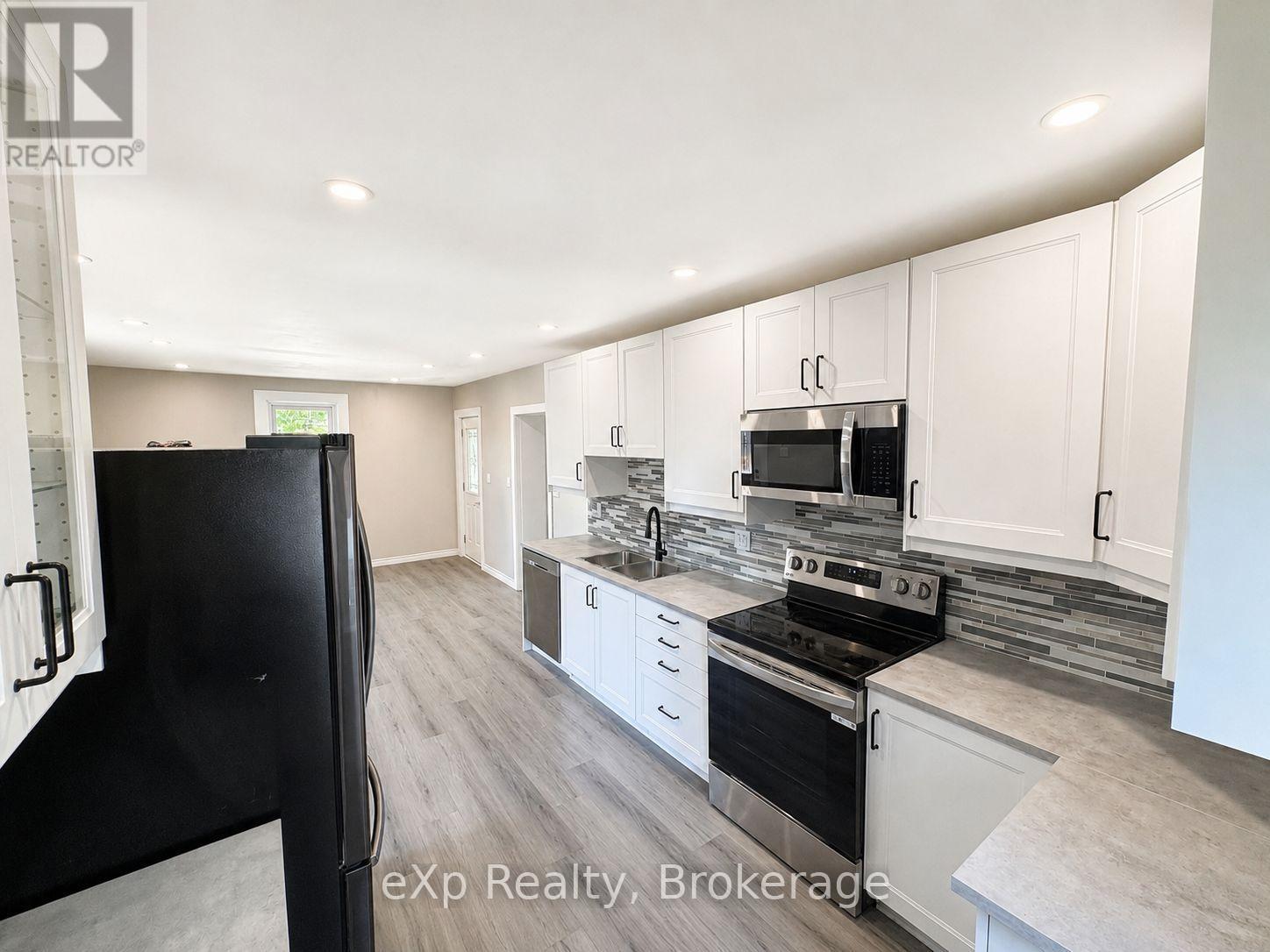 595 9TH STREET - 4