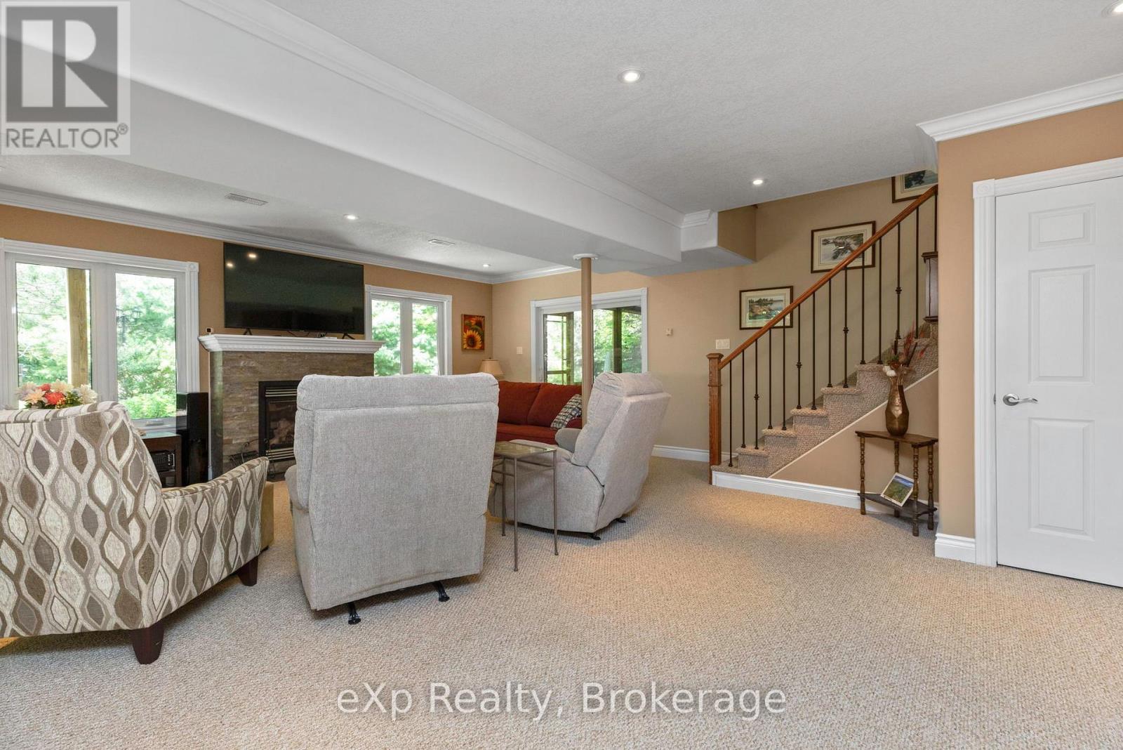 7 LIMBERT ROAD - 32