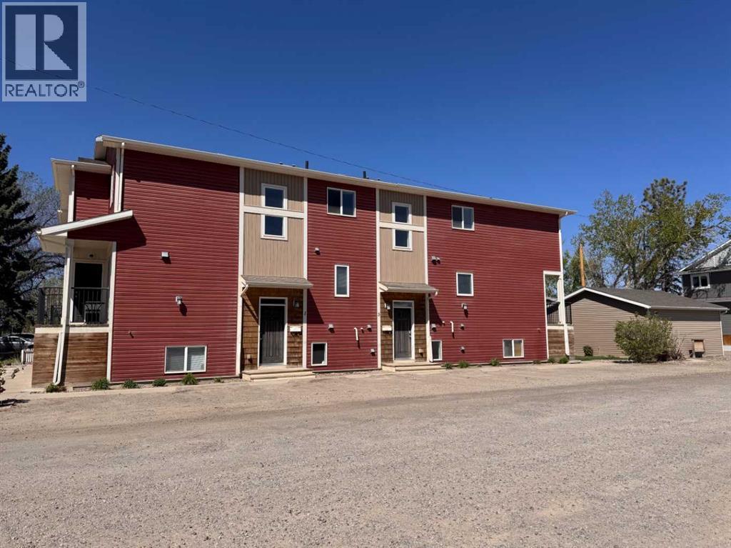 2931 28 Avenue S - 2