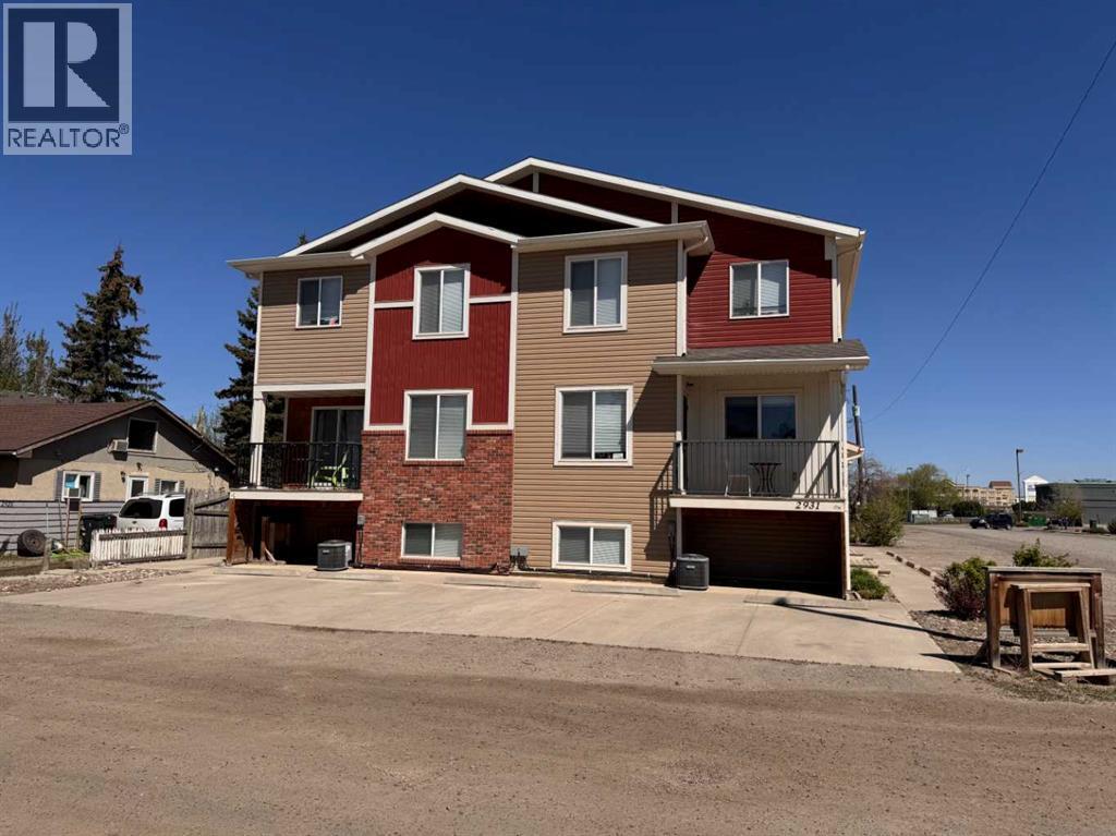 2931 28 Avenue S - 1