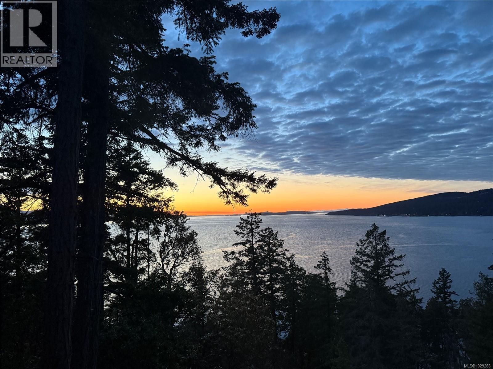  154 Narrows West Road, Salt Spring