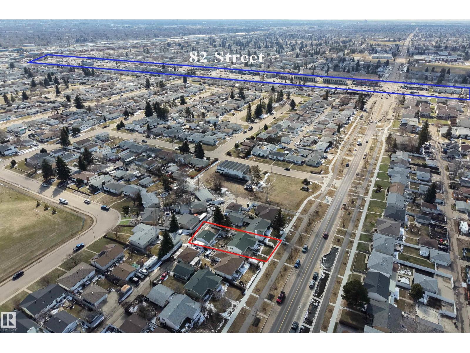 7807 132 AV NW - 50