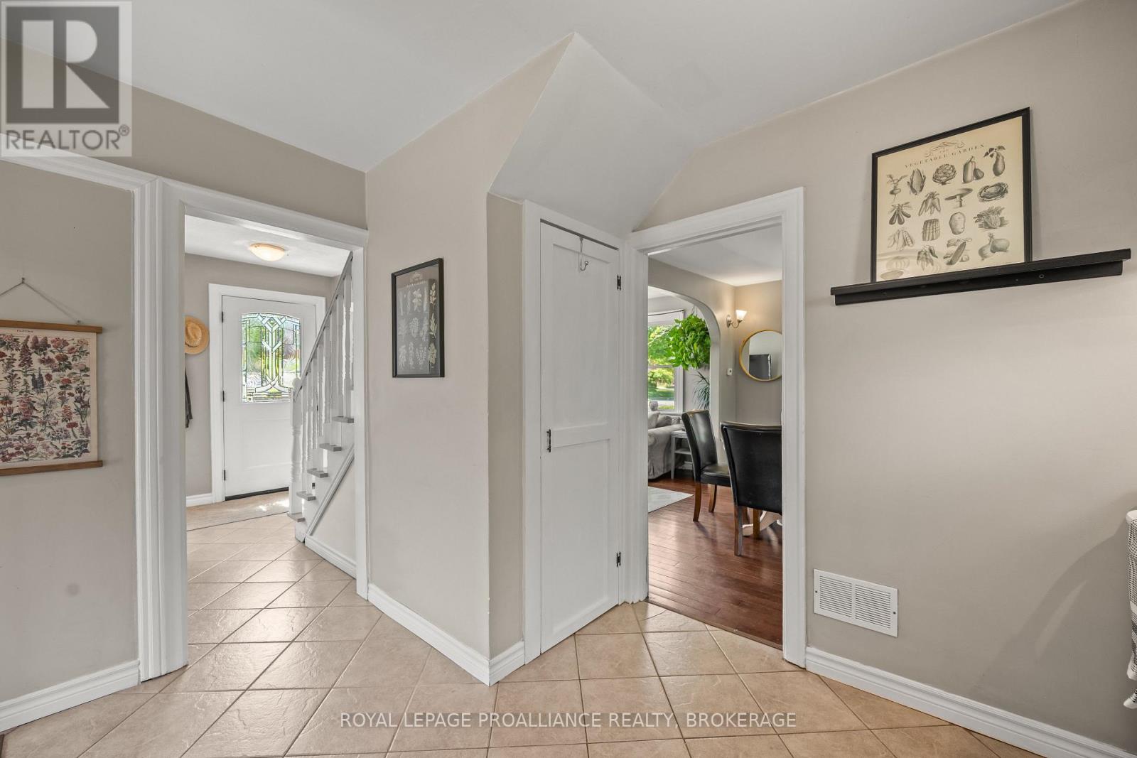 560 KING STREET W - 49