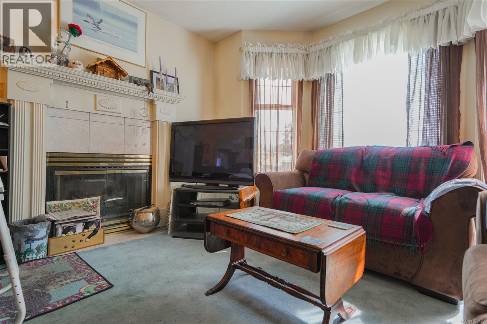3944 10th Ave - 12