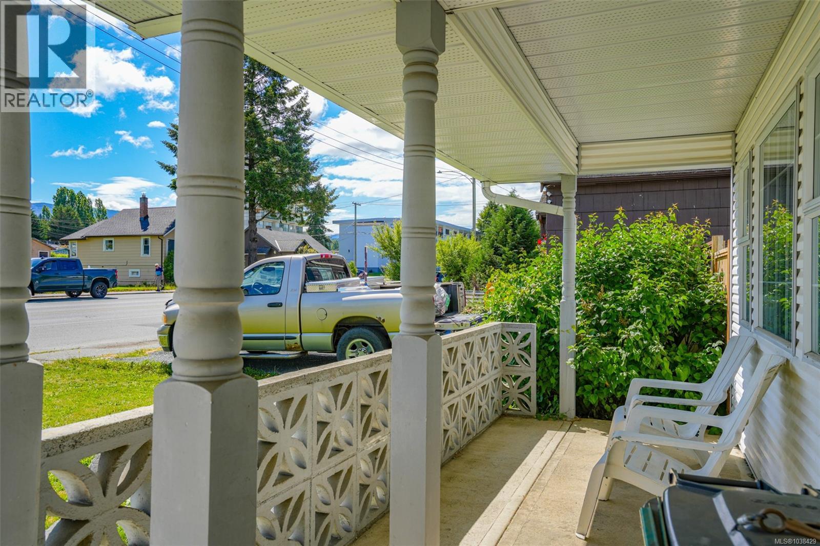 3944 10th Ave - Image 3