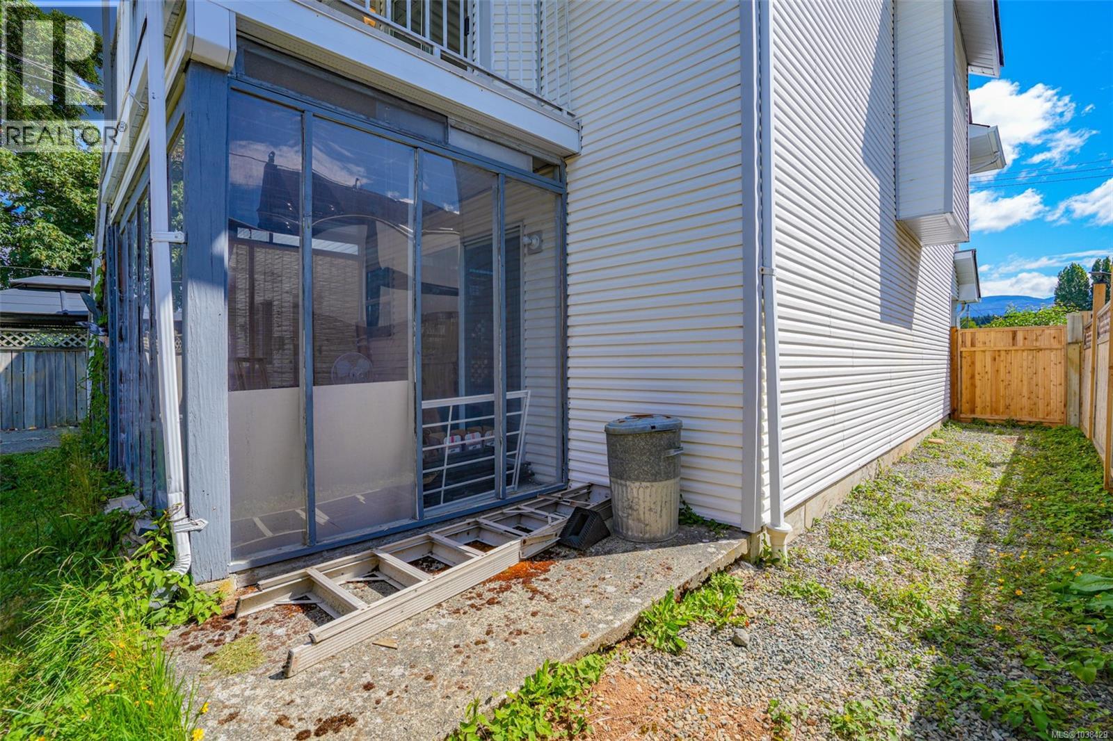 3944 10th Ave - 47