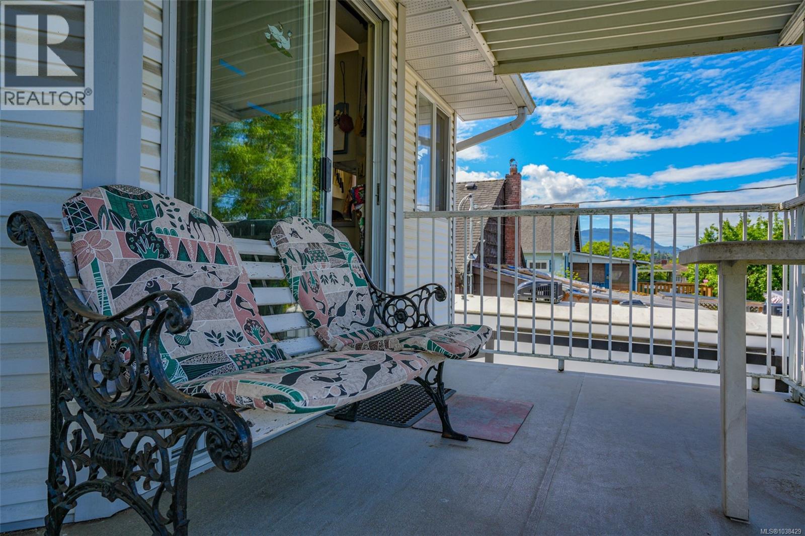 3944 10th Ave - 50