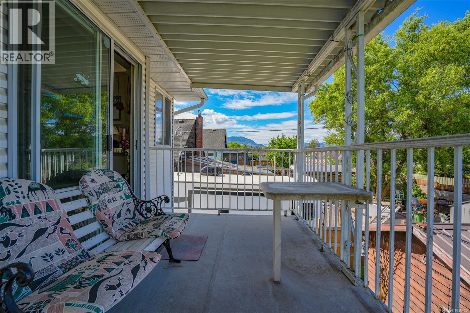 3944 10th Ave - 51