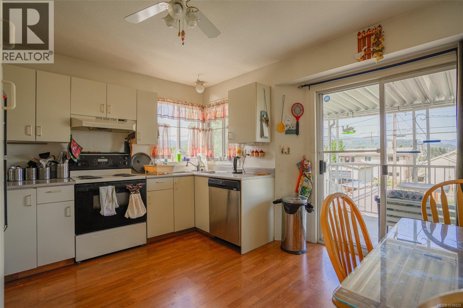 3944 10th Ave - 9