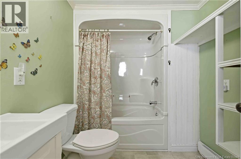 425 Kingsley Road - 12