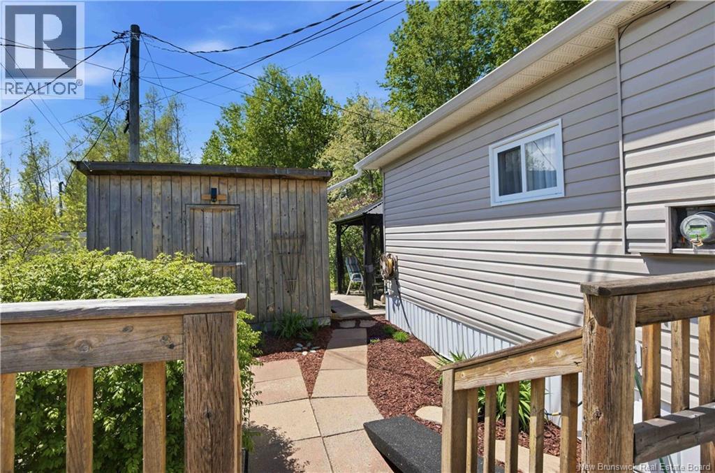 425 Kingsley Road - 19