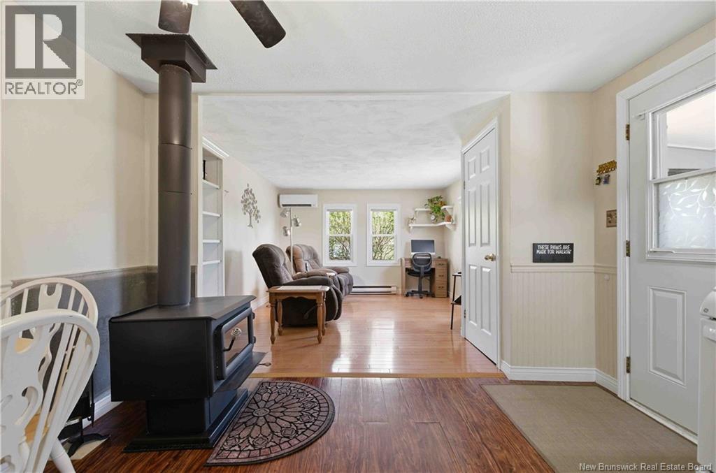 425 Kingsley Road - 2
