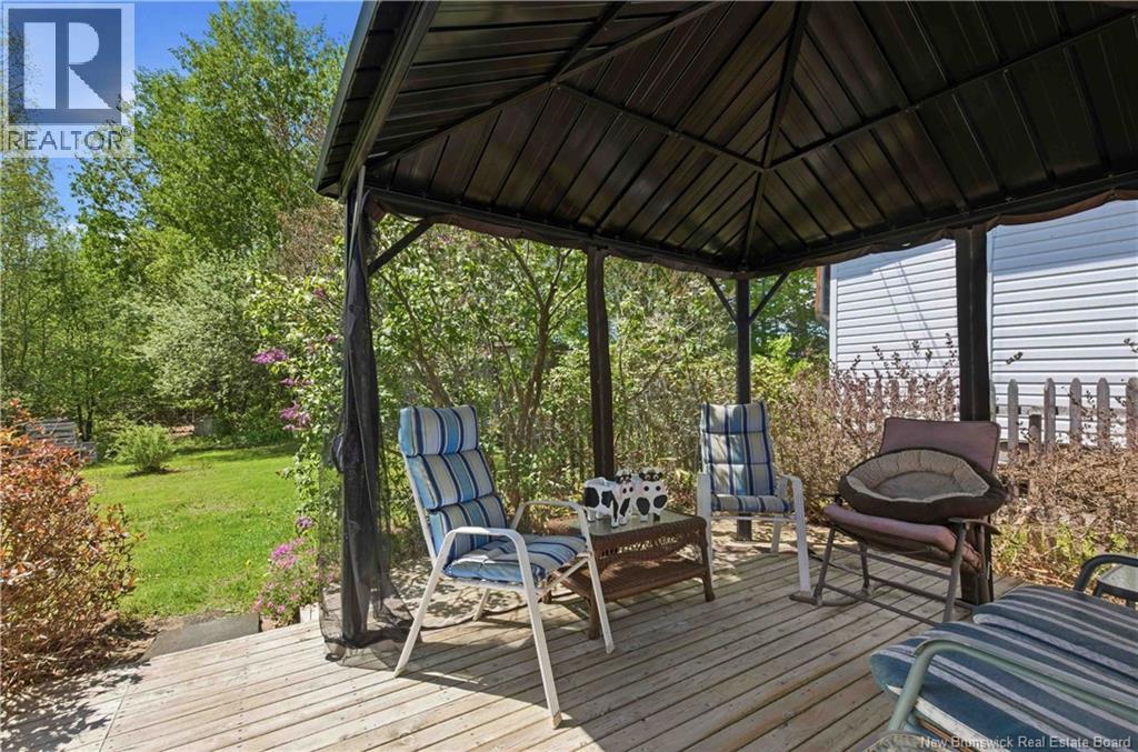425 Kingsley Road - 21