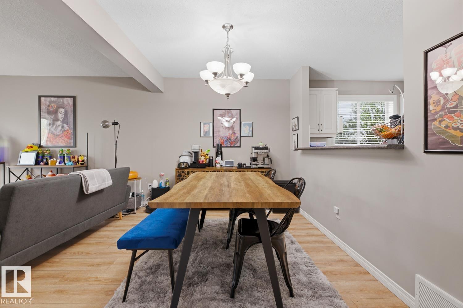 #6 2505 42 ST NW - 14