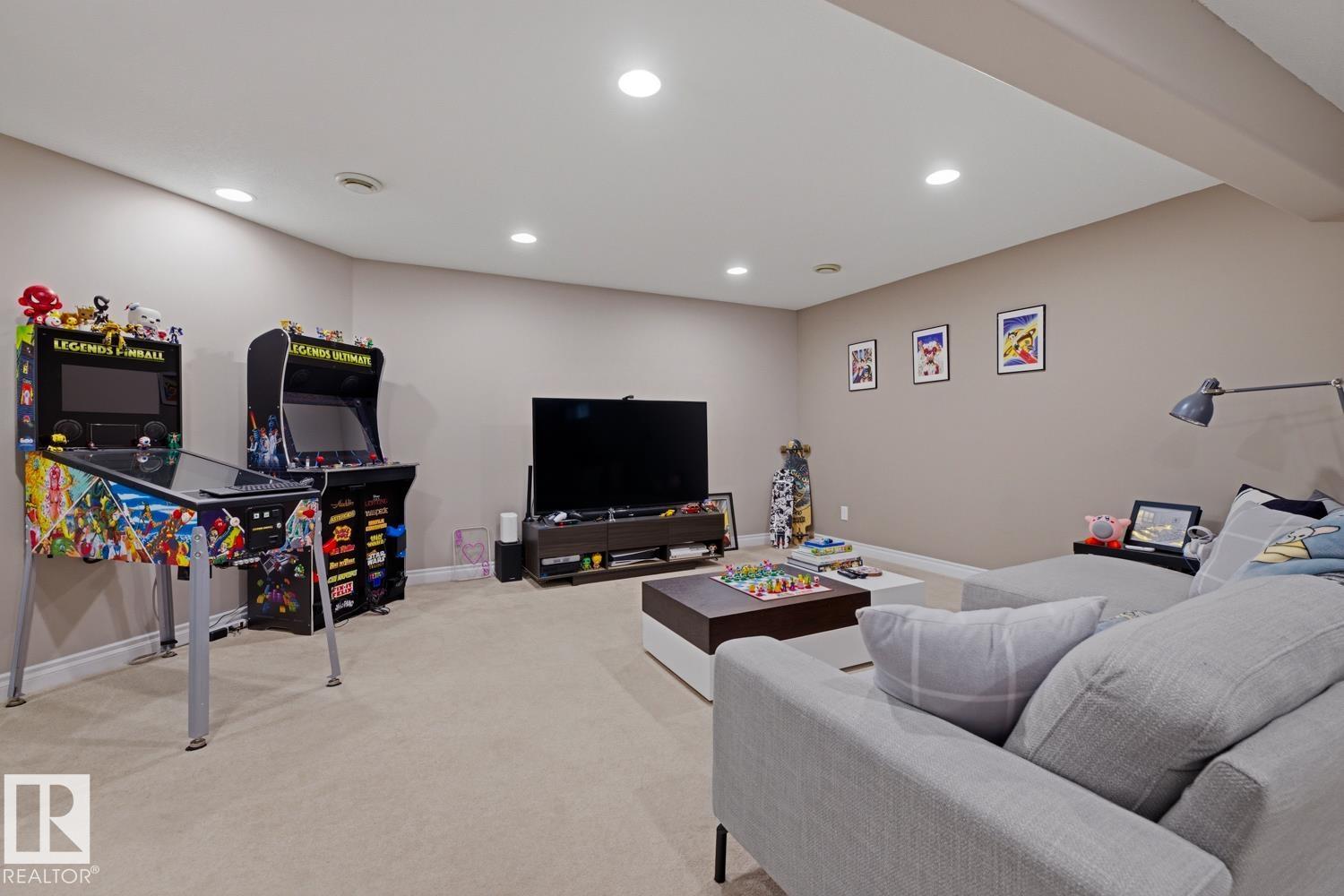#6 2505 42 ST NW - 23
