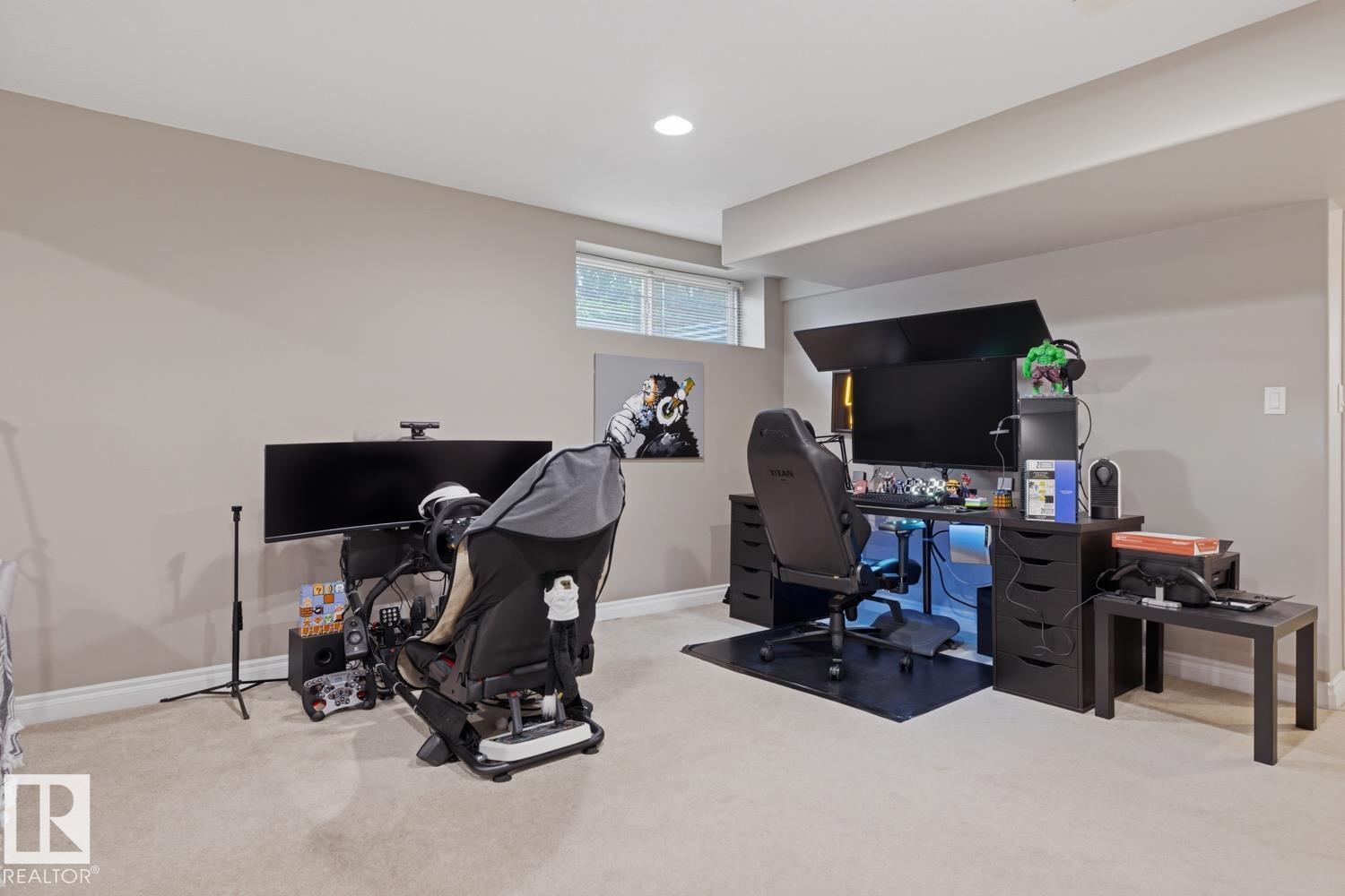 #6 2505 42 ST NW - 27