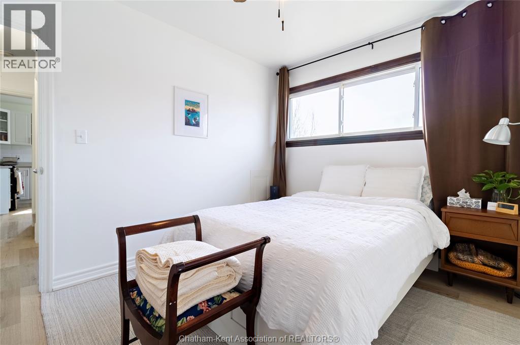 24 SIMONTON DRIVE - 22