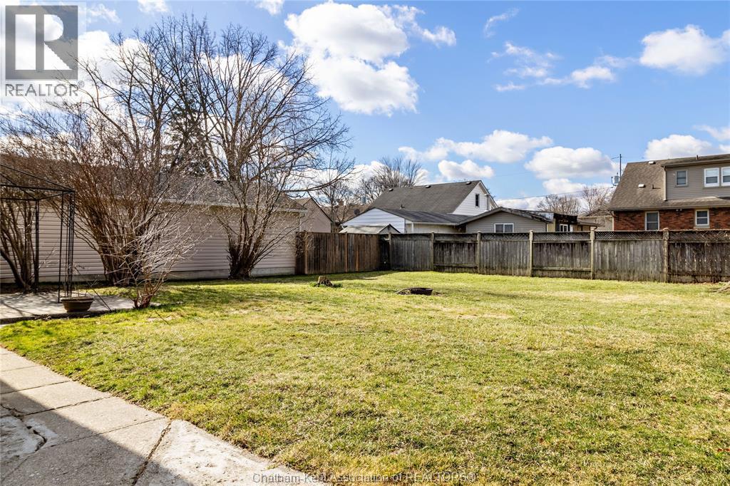 24 SIMONTON DRIVE - 41